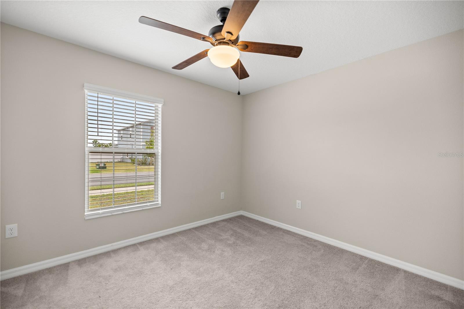 FREEDOME CROSSINGS PRESERVE - Residential