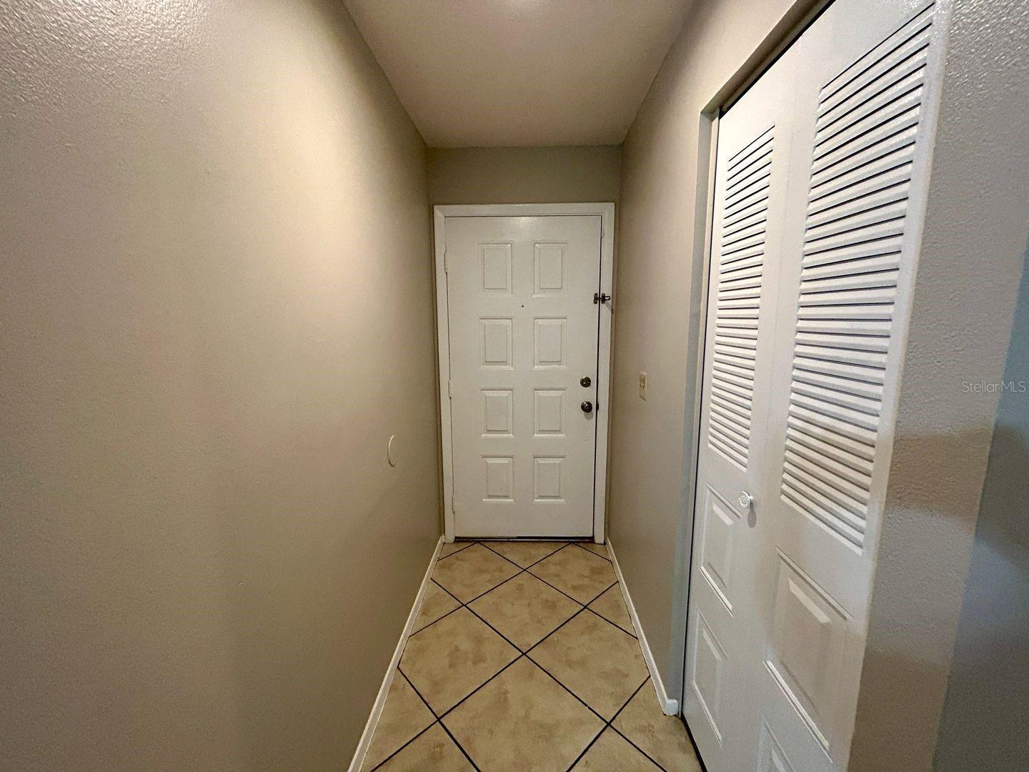 HEATHER LAKES UNIT V - Residential Lease