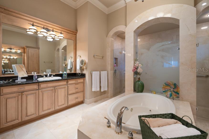 TIERRA VERDE UNIT 1 4TH REP - Residential