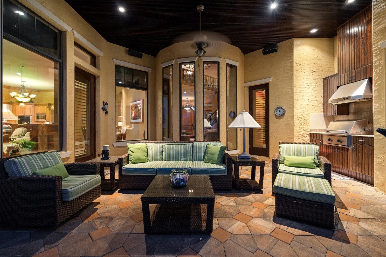 TIERRA VERDE UNIT 1 4TH REP - Residential