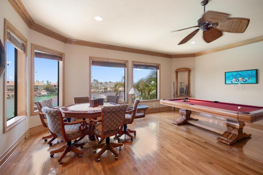 TIERRA VERDE UNIT 1 4TH REP - Residential