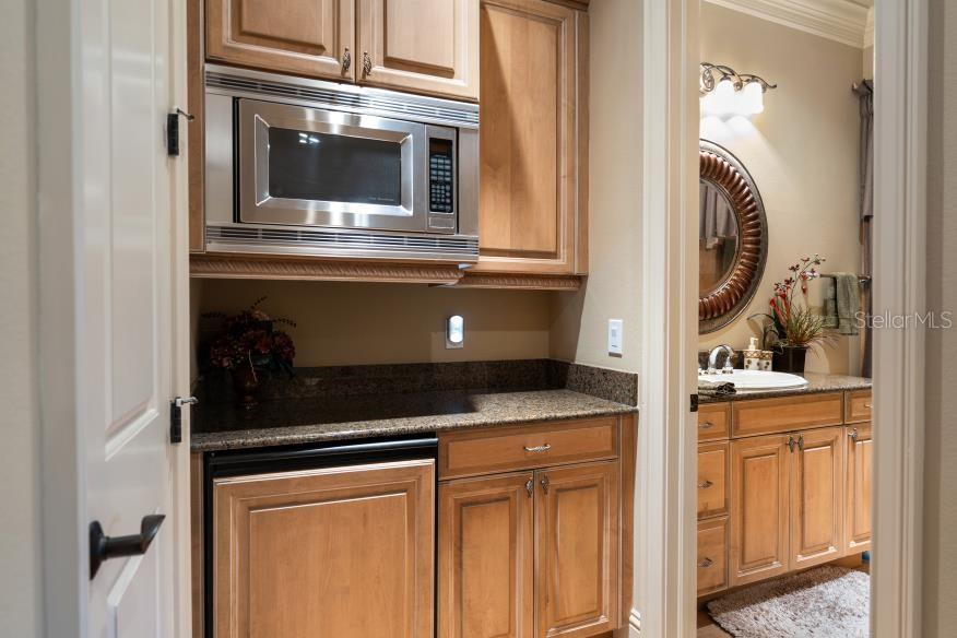 TIERRA VERDE UNIT 1 4TH REP - Residential