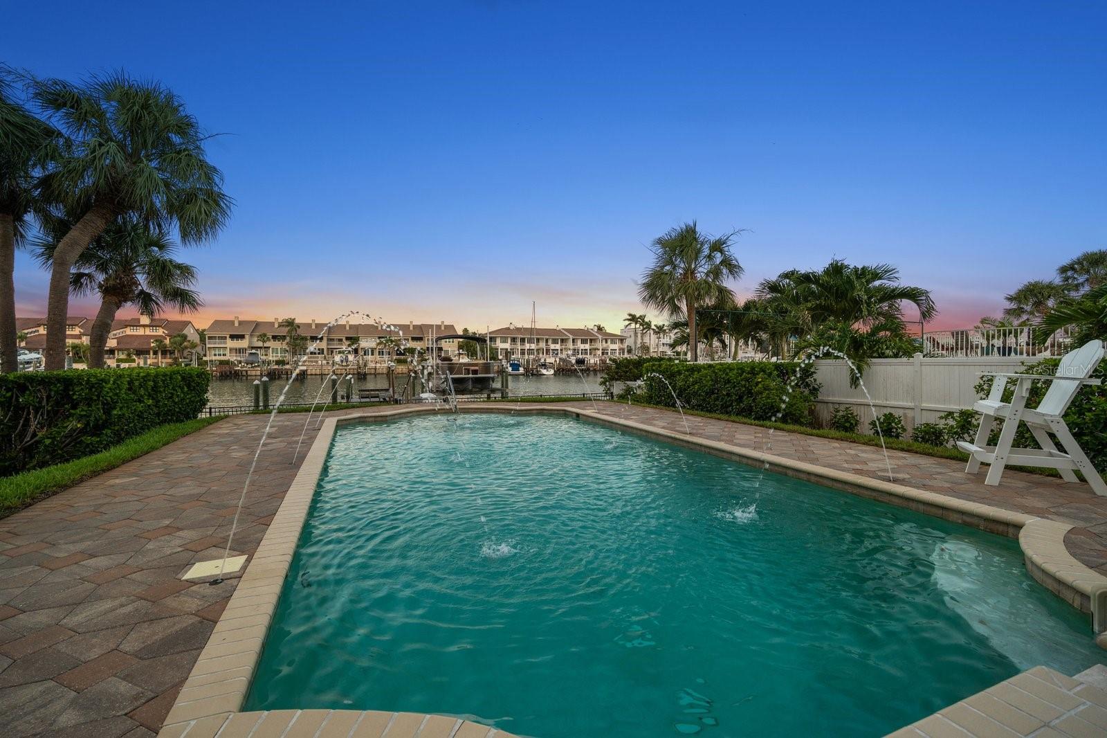 TIERRA VERDE UNIT 1 4TH REP - Residential