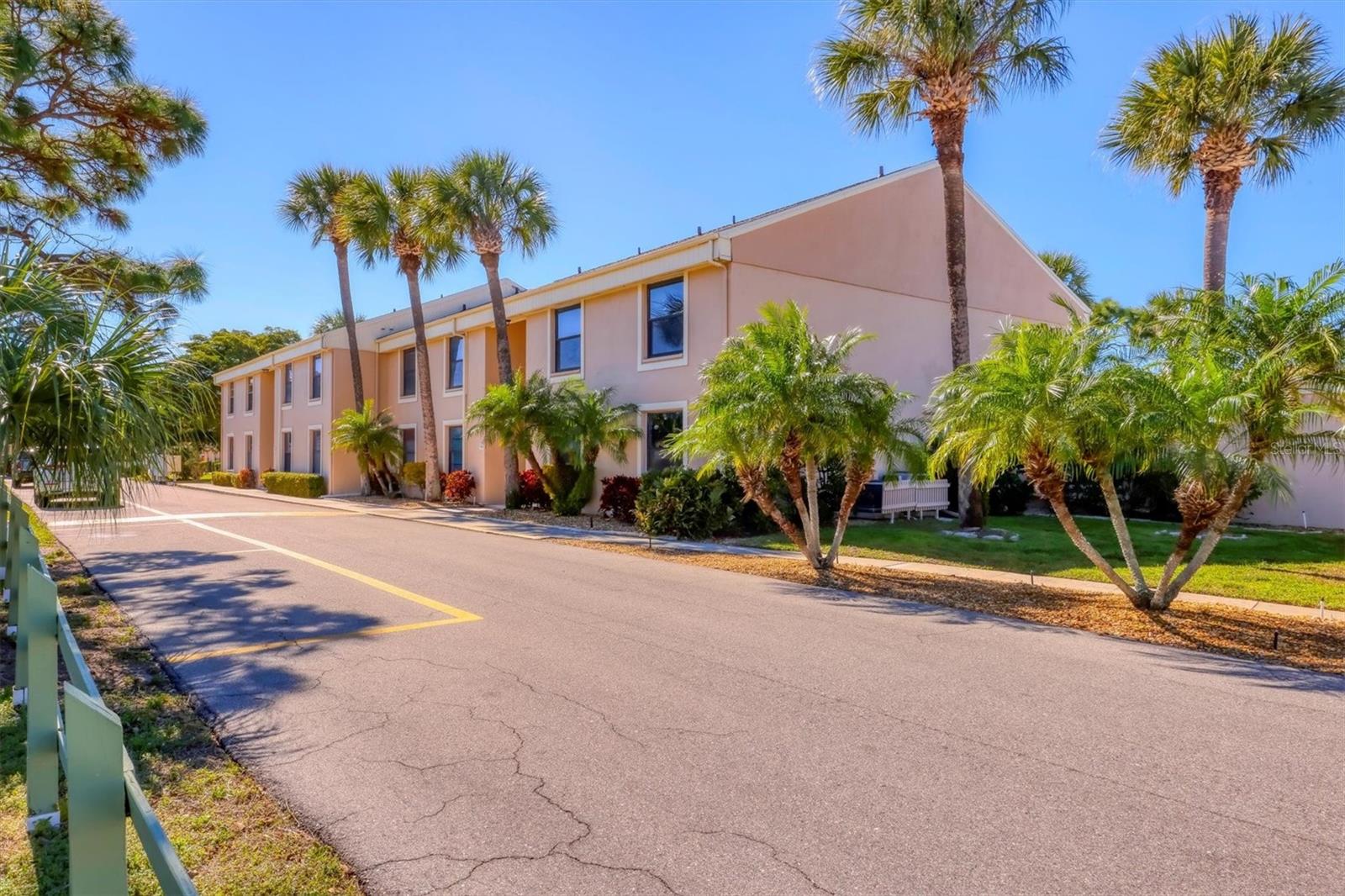 6343 MANATEE AVENUE W