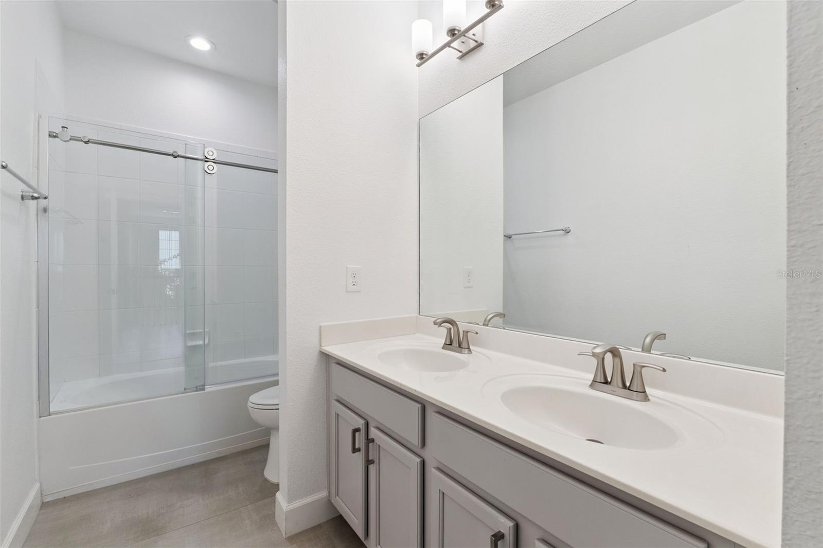 COLINA BAY SUB - Residential