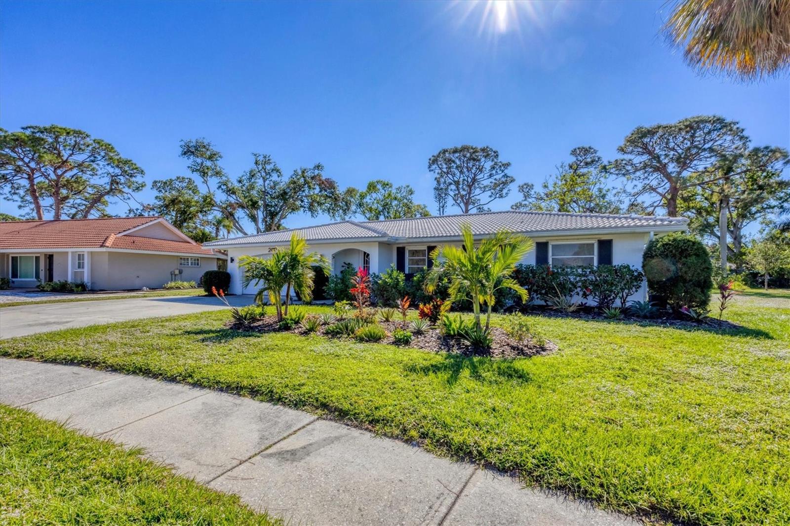 GULF GATE WOODS - Residential Lease