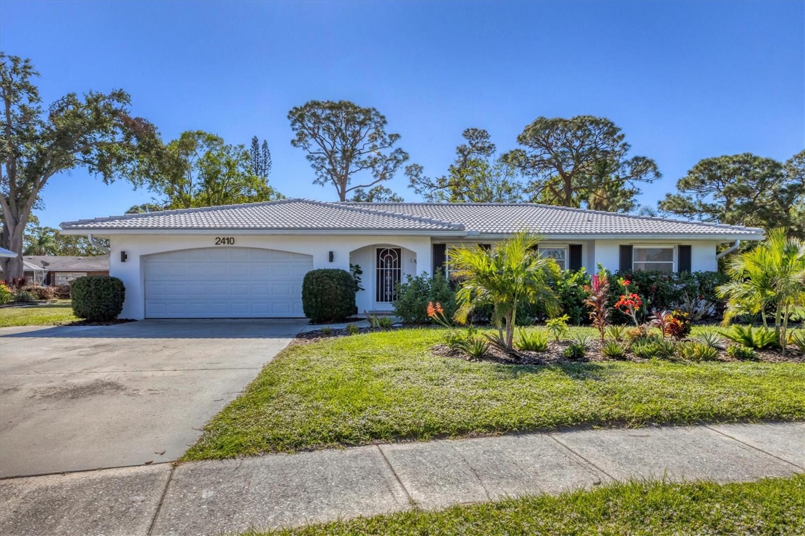Available Month to Month April 1st 2026 through December 2026
Updated Gulf Gate Woods Pool Home is one of the most sought-after homes in Sarasota. This fully furnished, 3-bedroom, 2-bathroom home with a heated pool is located in the serene Gulf Gate Woods neighborhood, offering you the ultimate Florida retreat.
Why Choose This Home? Live Your Florida Life.. Updated Hurricane Doors and Windows Provide Comfort and Security..
Spacious & Updated: Enjoy an oversized lot and a thoughtfully designed split floorplan, perfect for families or groups.
Luxury Living: A whole-house water filtration system and ceramic tile throughout add comfort and convenience.
Private Heated Pool: Access the caged pool area directly from the Primary Suite, guest bedroom, and main living area, making it easy to enjoy a swim or relax in an insect-free outdoor oasis.
Outdoor Fun: The large backyard is perfect for cookouts, while the pool area is ideal for evening relaxation.
Prime Location:
Nestled in a quiet residential neighborhood, you’ll be close to everything Sarasota. Take a bike ride through Gulf Gate Woods or head to the nearby beaches for a day of sun and sand.
All-Inclusive Comfort:
Your stay includes Wi-Fi, air conditioning, water, trash removal, laundry, lawn service, and pool maintenance for a hassle-free experience.
Now Available April 2025 - December, 2025
Don’t wait—this incredible home is sure to be booked quickly. Make your vacation dreams a reality and secure your stay today! ???