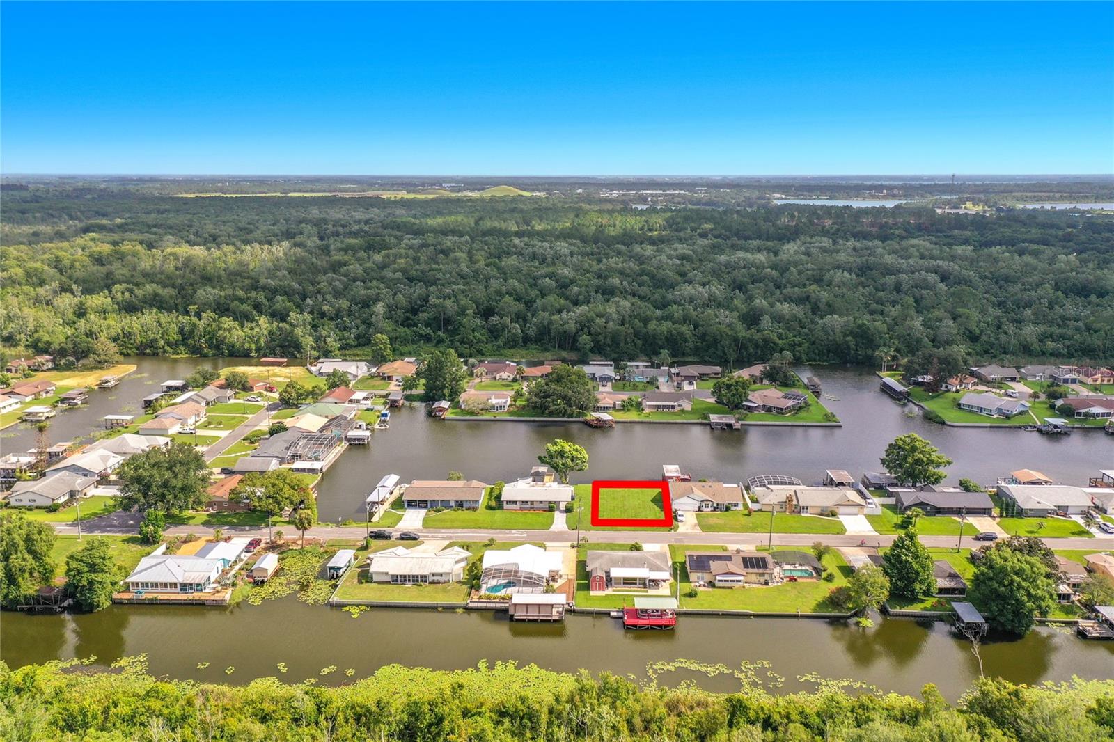 13233 COUNTRY CLUB