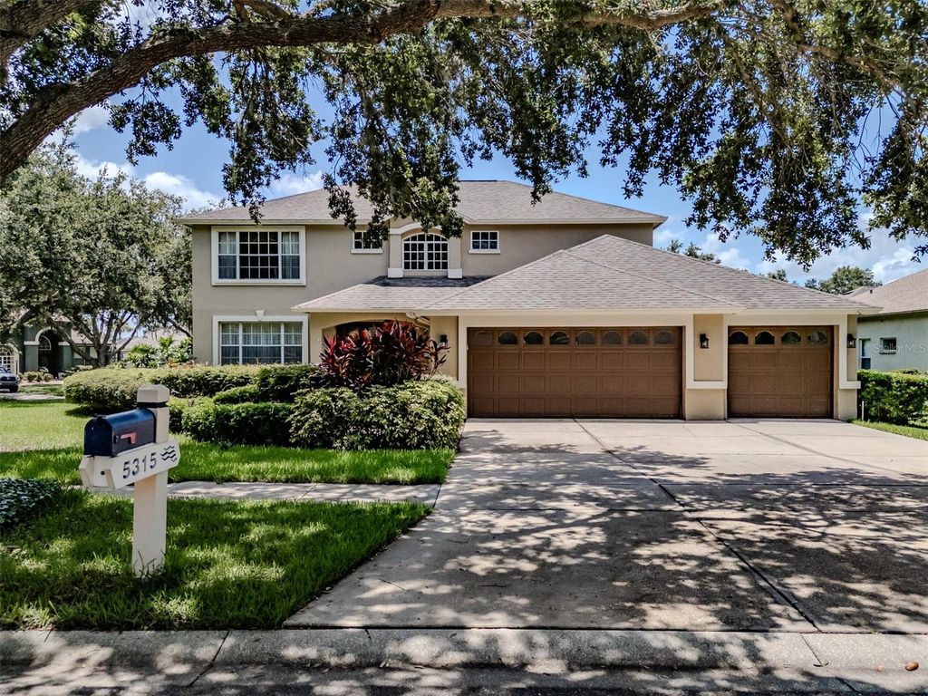 Photo of 5315 Cedarshake Lane, Valrico, FL 33596 (MLS # TB8396284)