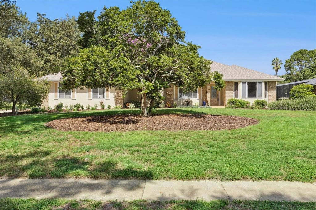 Photo of 4207 Willow Park Drive, Orlando, FL 32835 (MLS # O6348550)
