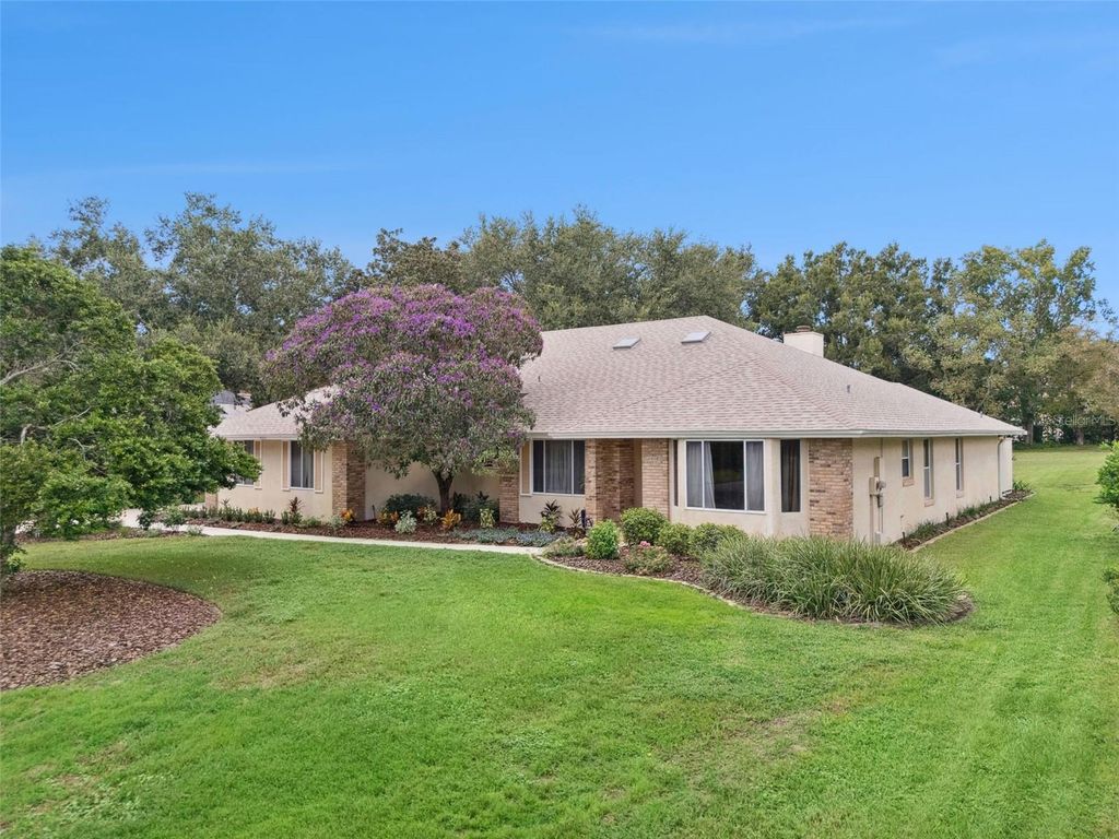Photo of 4207 Willow Park Drive, Orlando, FL 32835 (MLS # O6348550)