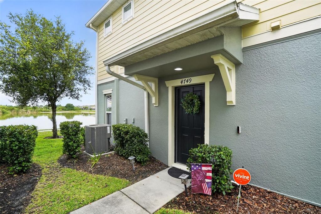 Photo of 4749 Somerset Hill Lane, Riverview, FL 33578 (MLS # S5152428)