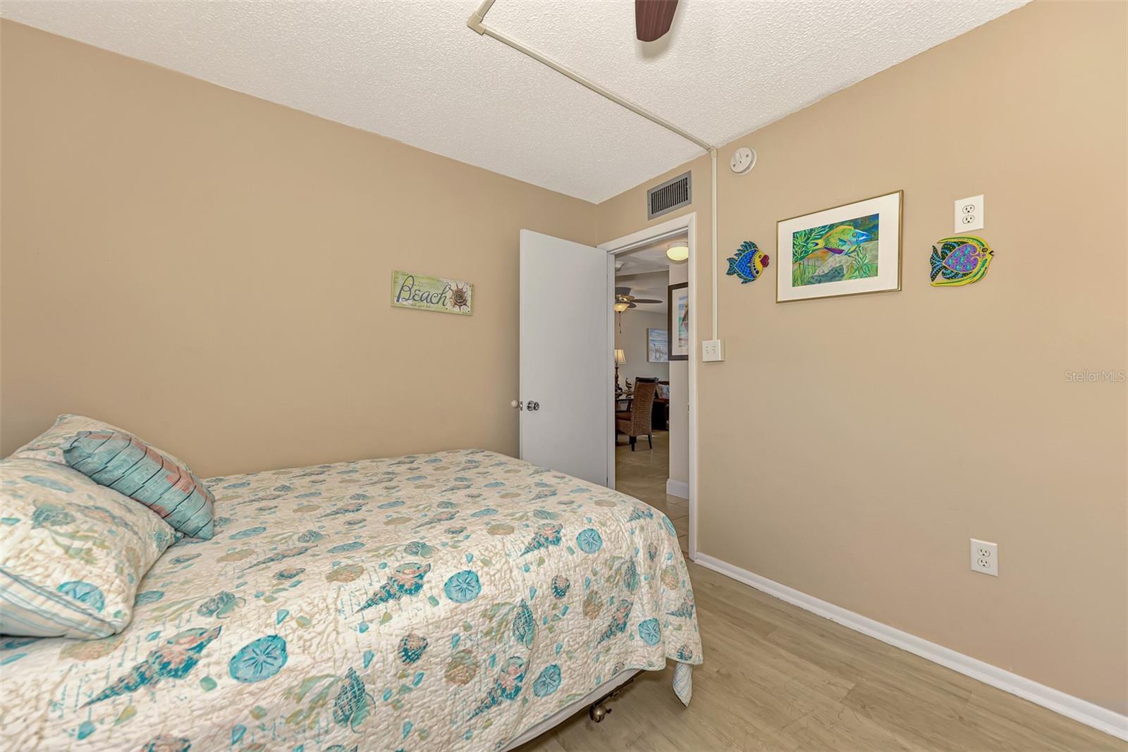 VISTA HERMOSA - Residential Lease