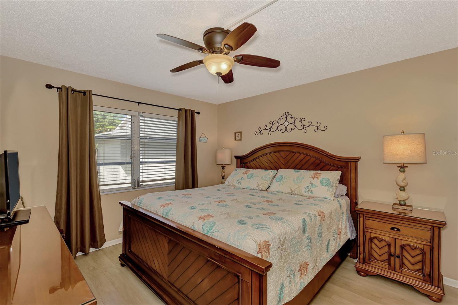 VISTA HERMOSA - Residential Lease