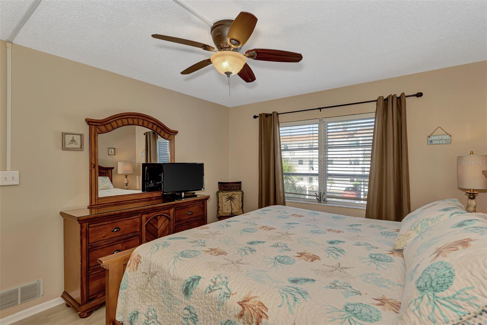 VISTA HERMOSA - Residential Lease