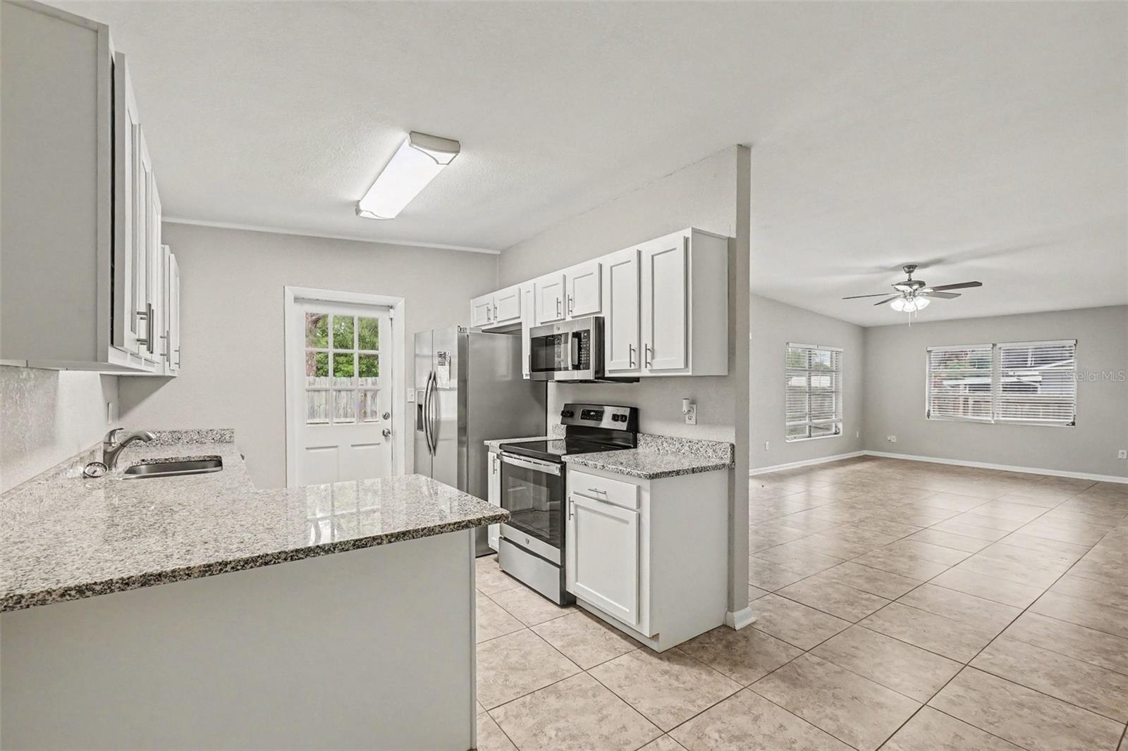 2124 JOHN ARTHUR WAY
