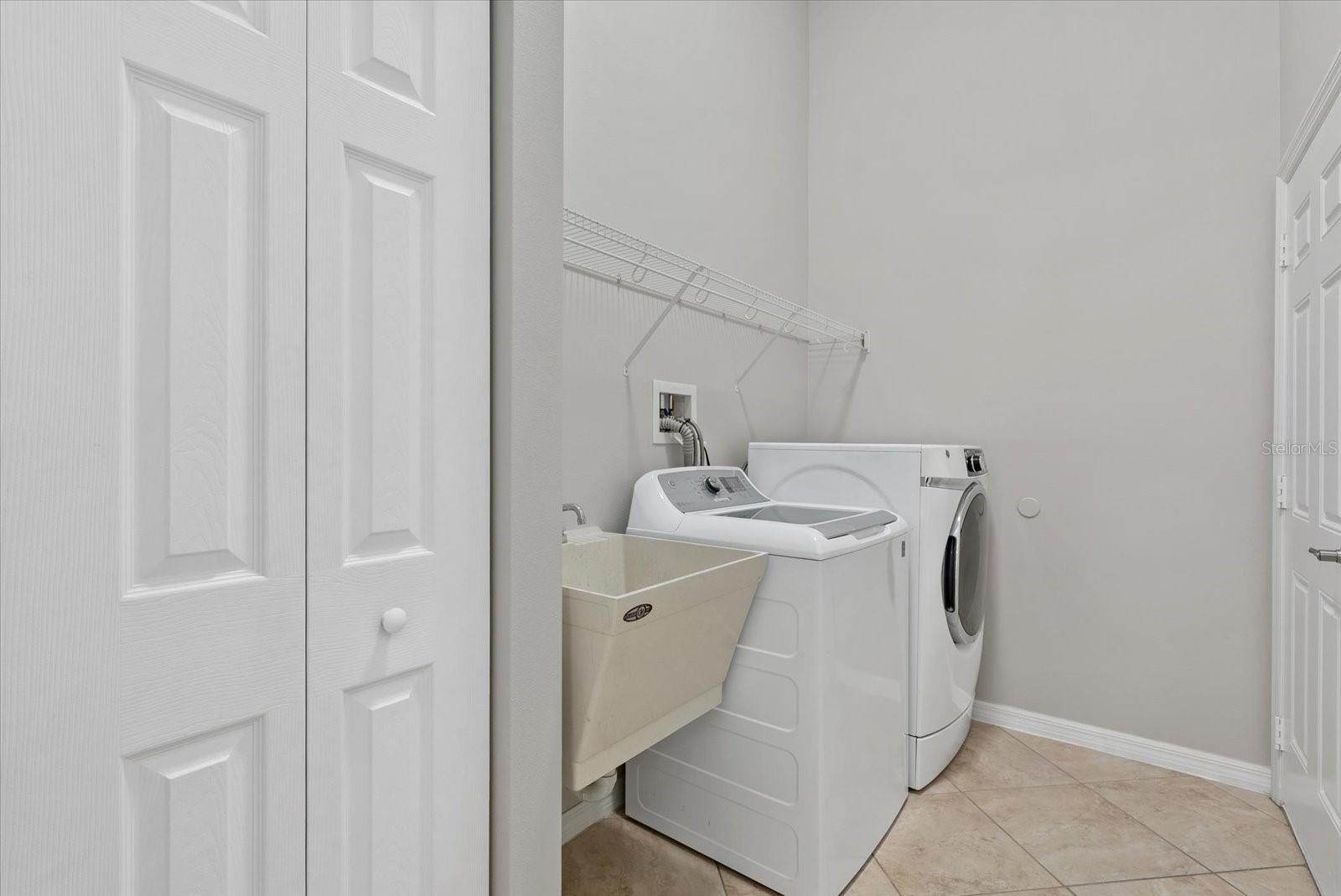 CASCADES AT SARASOTA PH IV - Residential