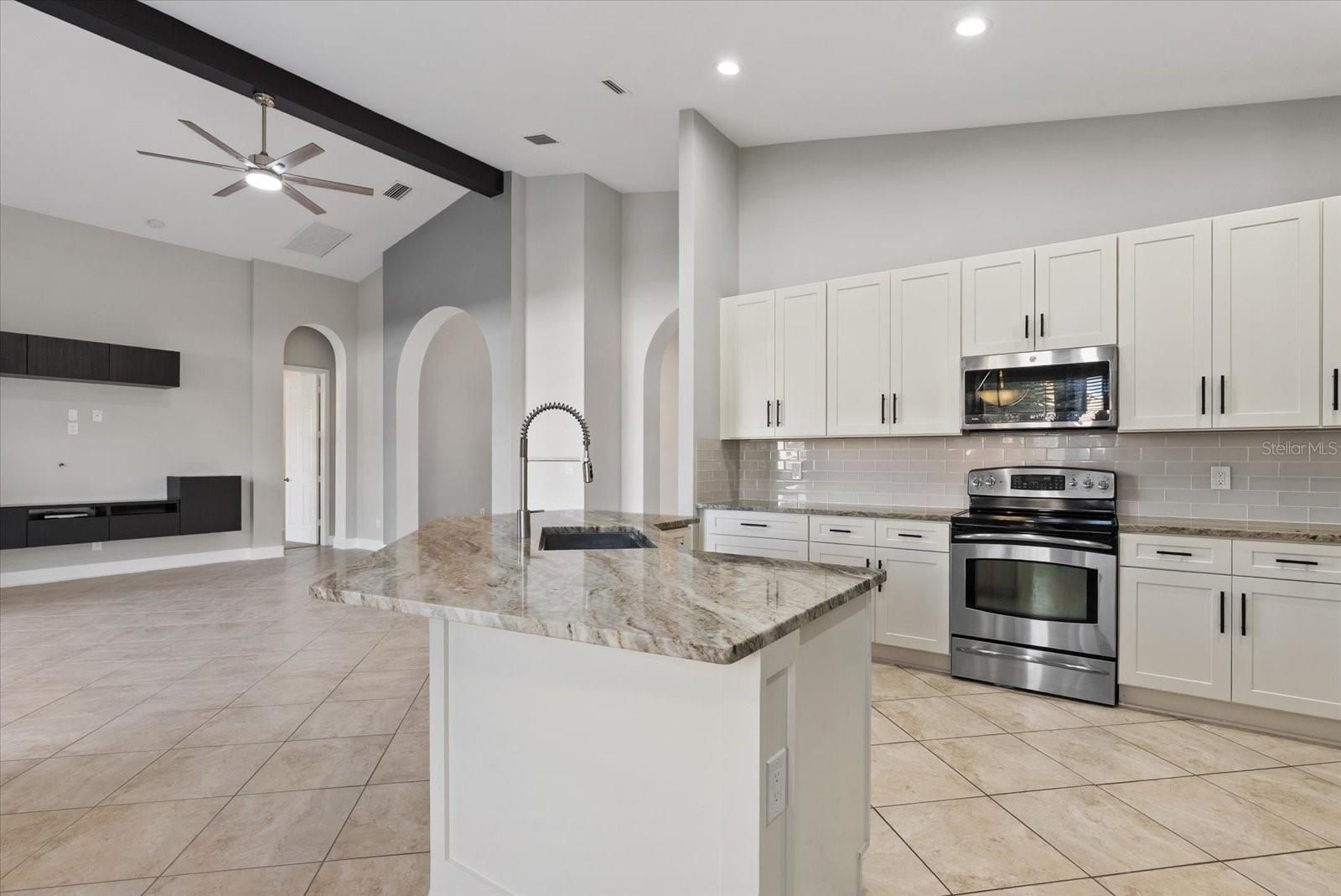 CASCADES AT SARASOTA PH IV - Residential