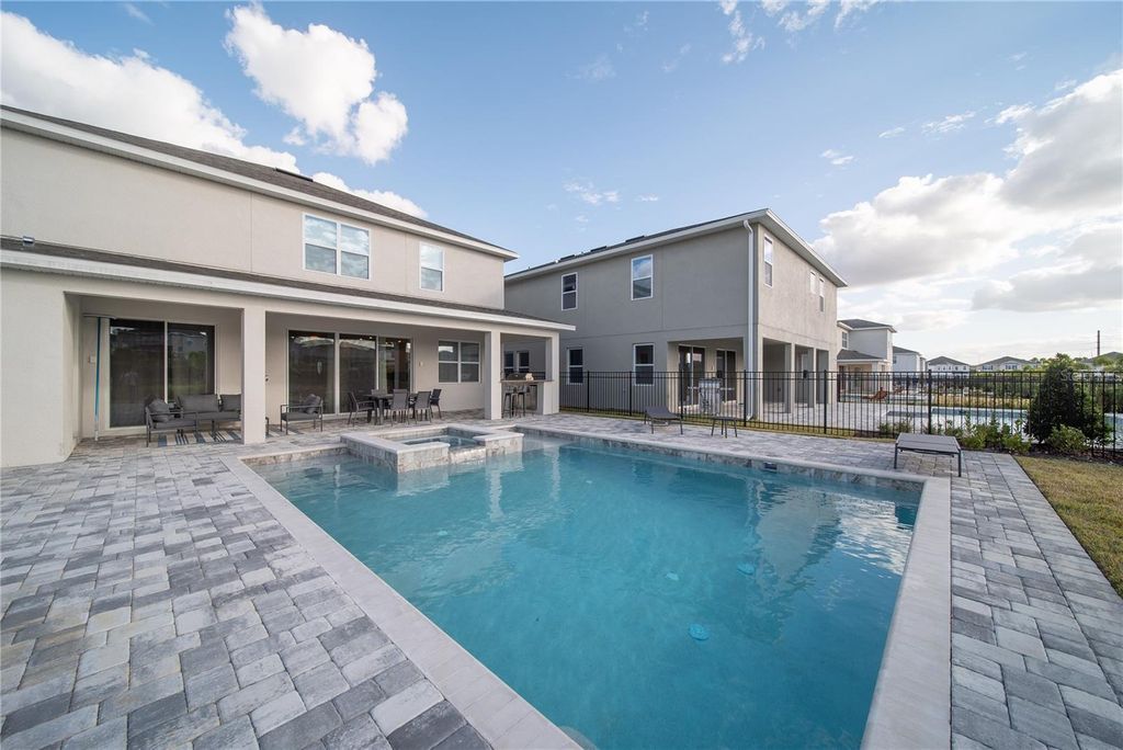 Photo of 256 Auburn Avenue, Kissimmee, FL 34747 (MLS # O6400825)