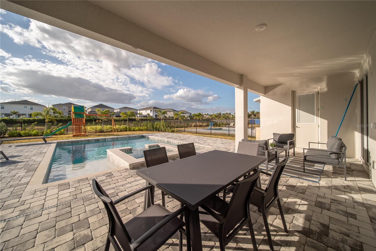 REUNION WEST PH 4 - Residential