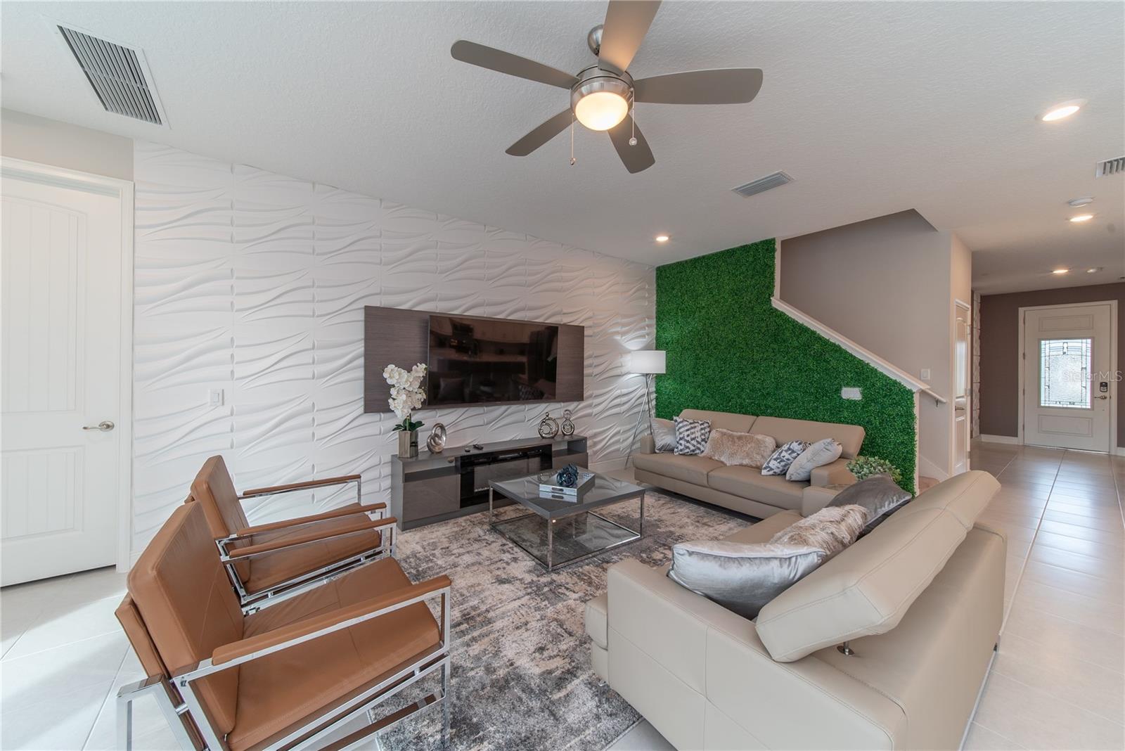 REUNION WEST PH 4 - Residential