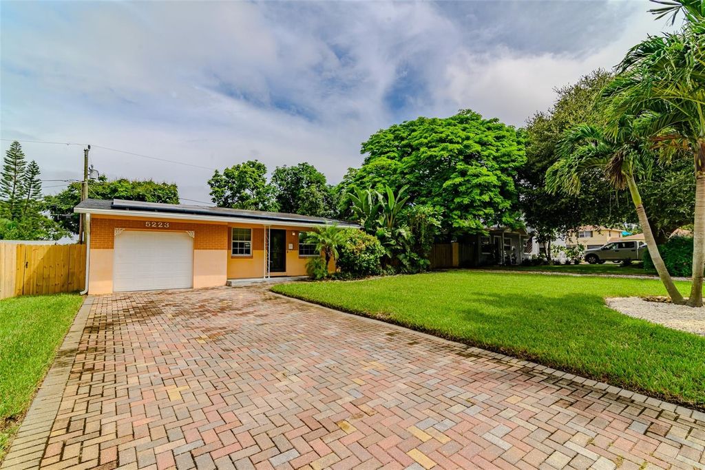 Photo of 5223 15th Avenue N, St Petersburg, FL 33710 (MLS # TB8426905)
