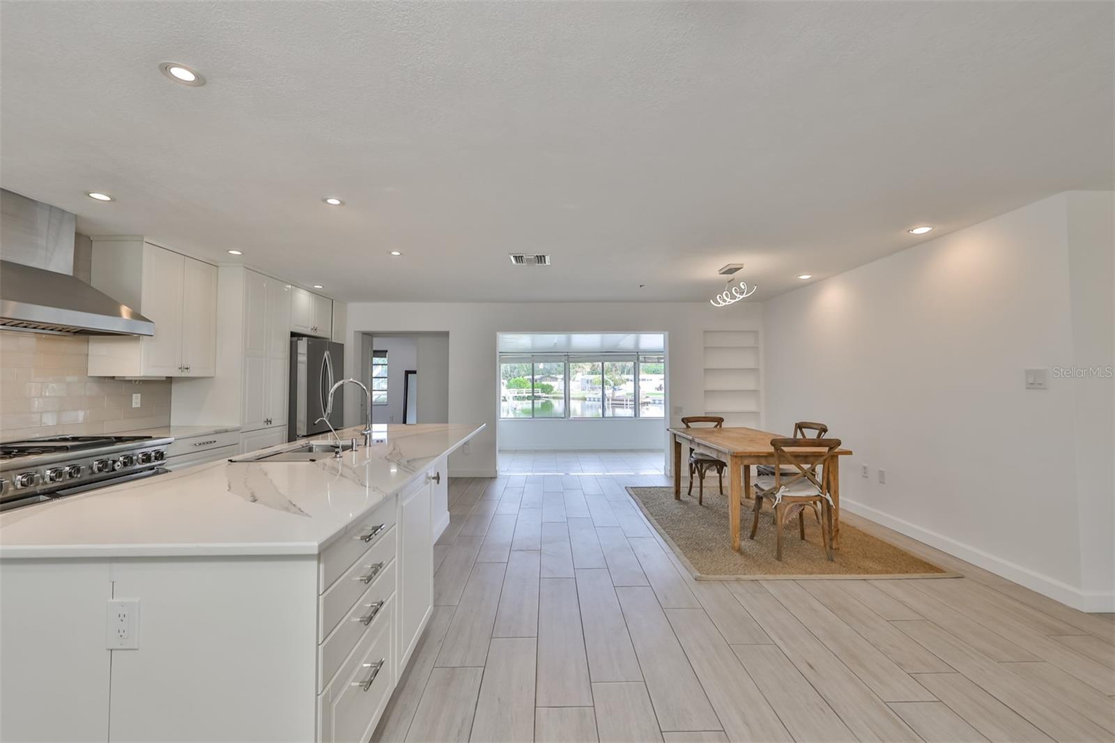 WATERWAY ESTATES SEC 2 - Residential Lease
