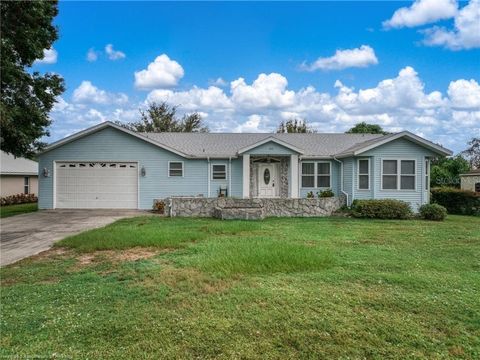 Photo of 103 Crest Court, Lake Placid, FL 33852 (MLS # L4955941)