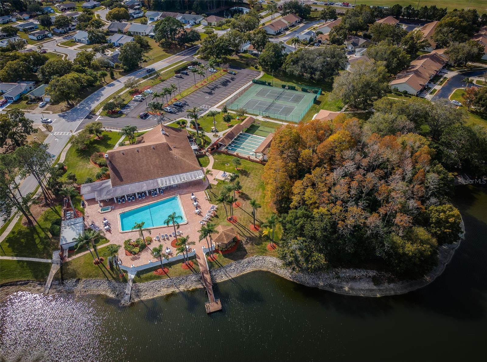 HERITAGE LAKE - Residential