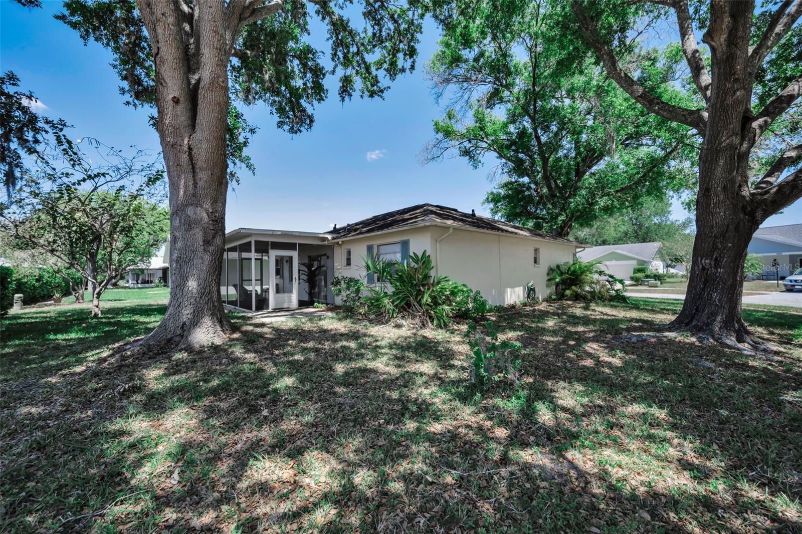 HERITAGE LAKE - Residential