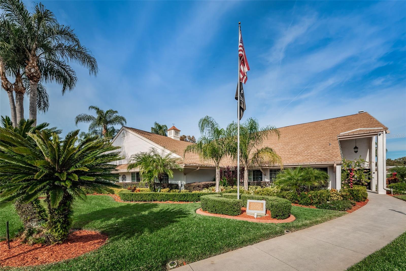 HERITAGE LAKE - Residential