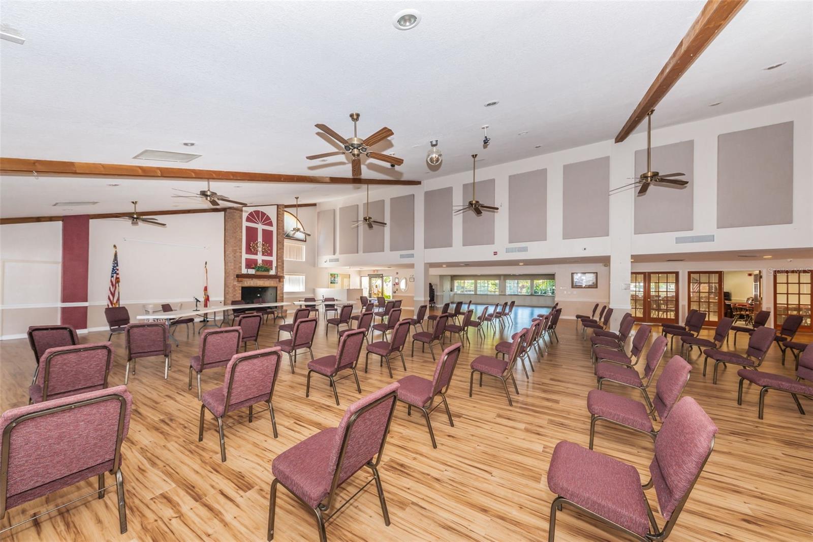 HERITAGE LAKE - Residential