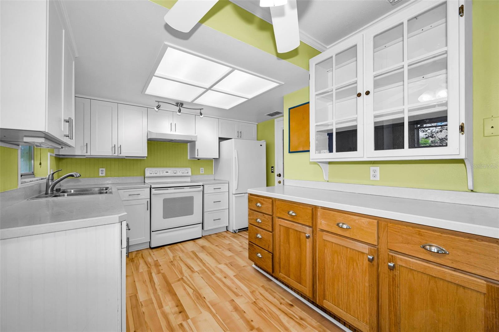 HERITAGE LAKE - Residential