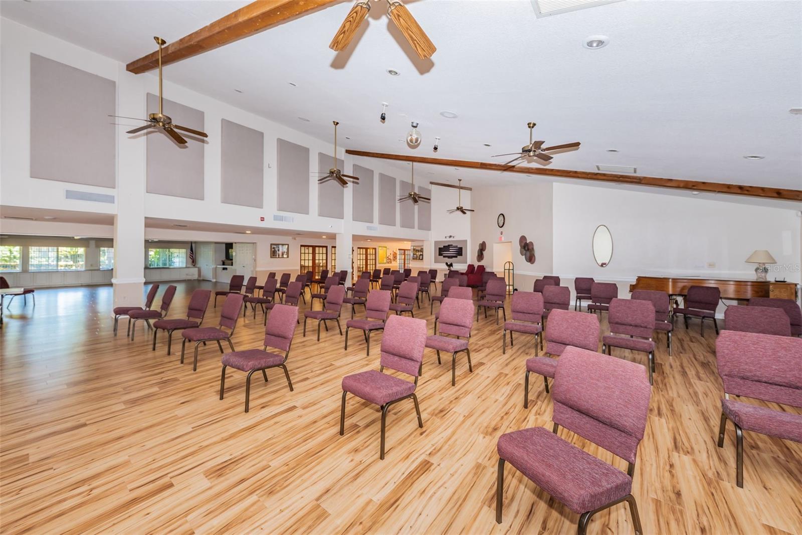 HERITAGE LAKE - Residential