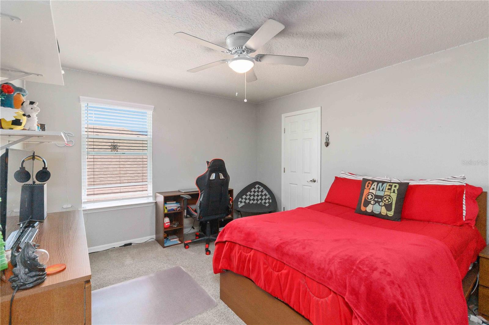 LIVE OAK LAKE PH 1 - Residential