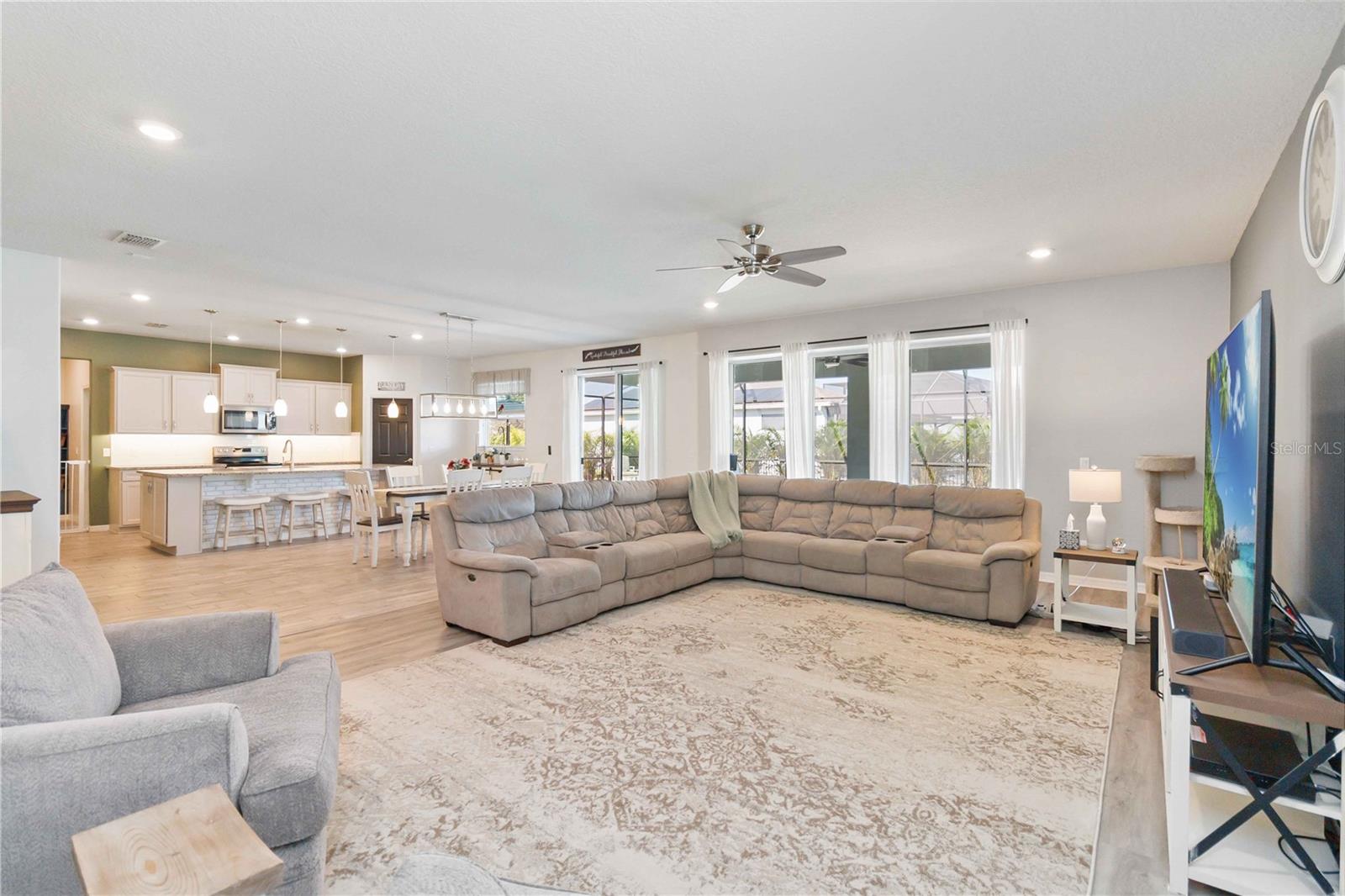 LIVE OAK LAKE PH 1 - Residential