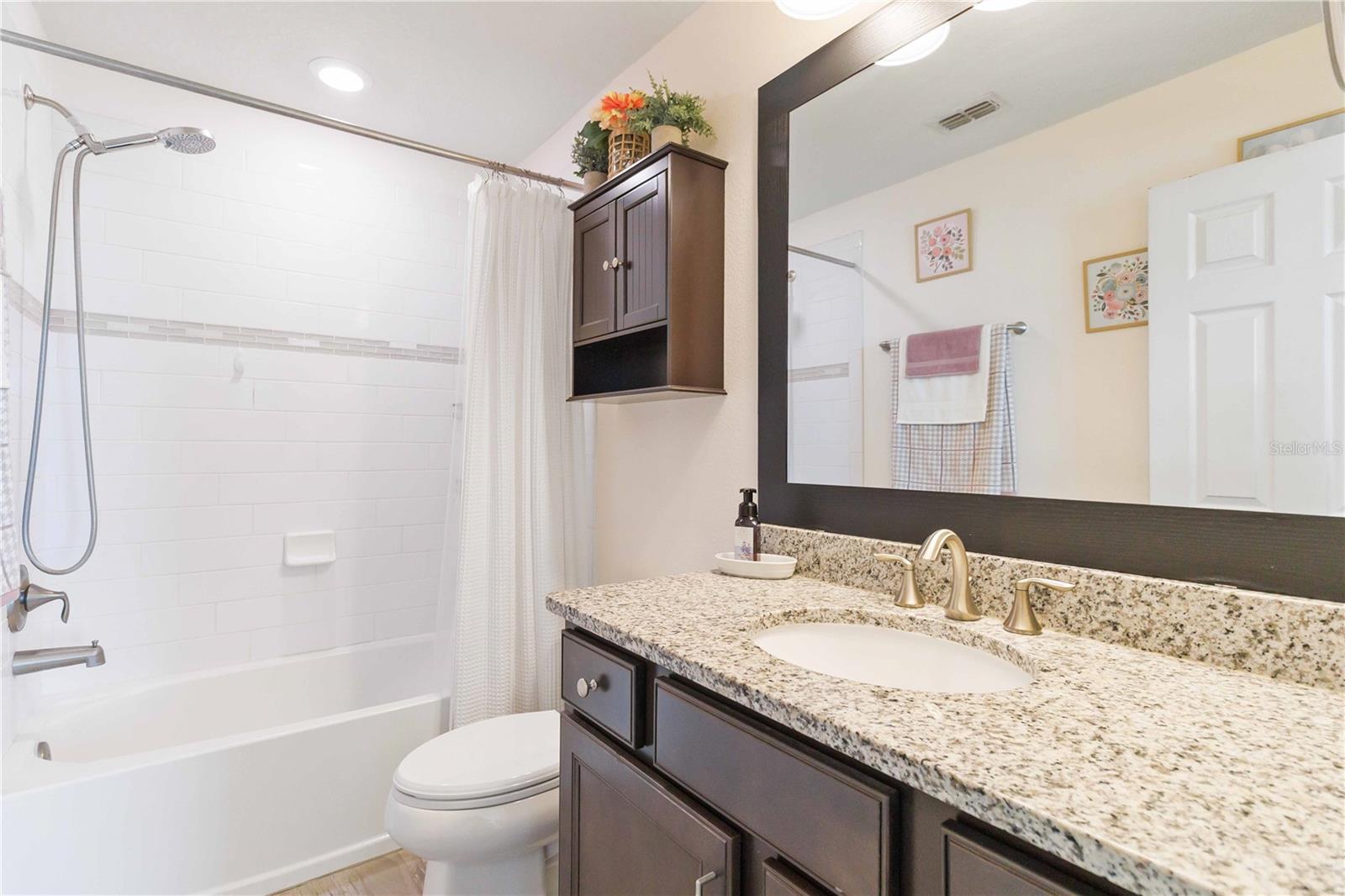 LIVE OAK LAKE PH 1 - Residential