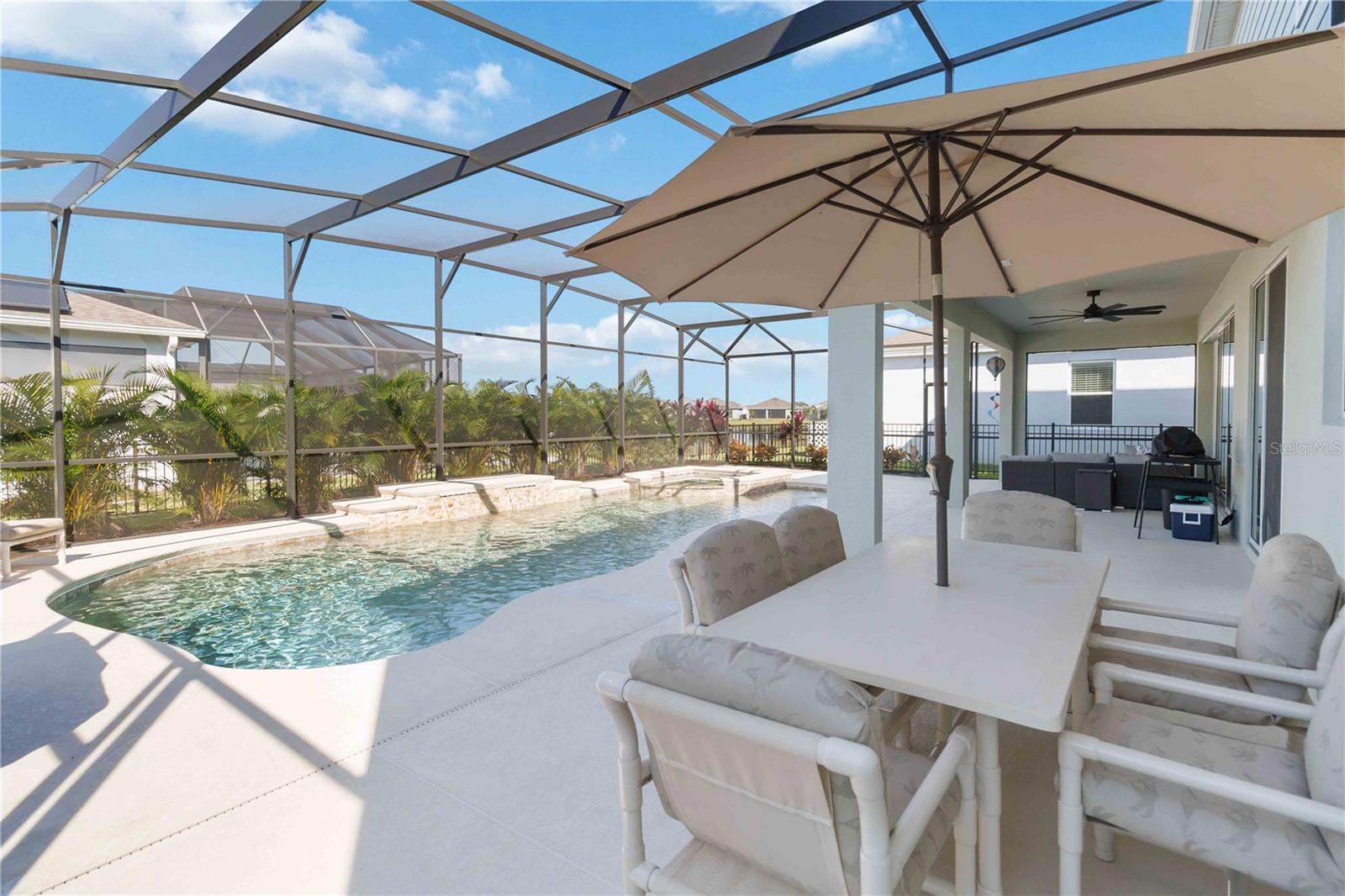 LIVE OAK LAKE PH 1 - Residential