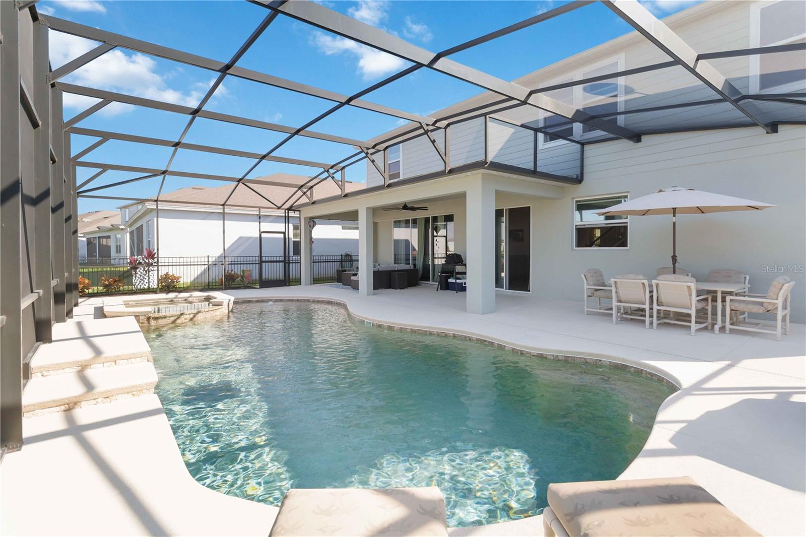 LIVE OAK LAKE PH 1 - Residential