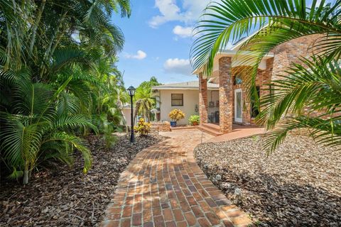 A home in WINTER HAVEN