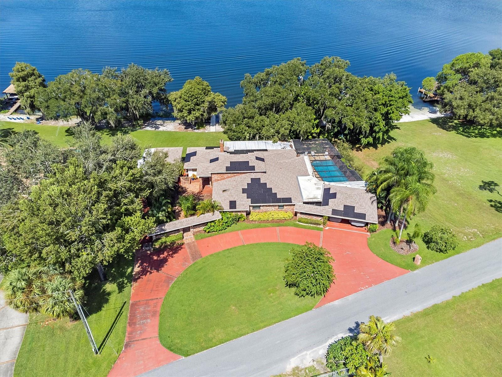 121 E LAKE SUMMIT DRIVE