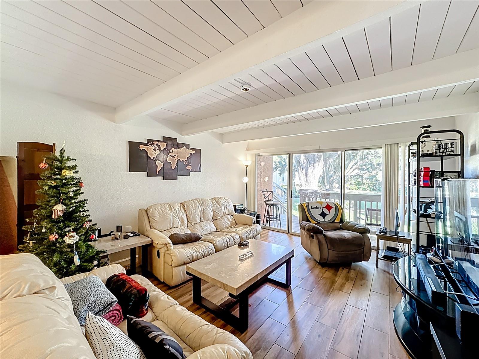 LA COSTA BRAVA LAKESIDE - Residential