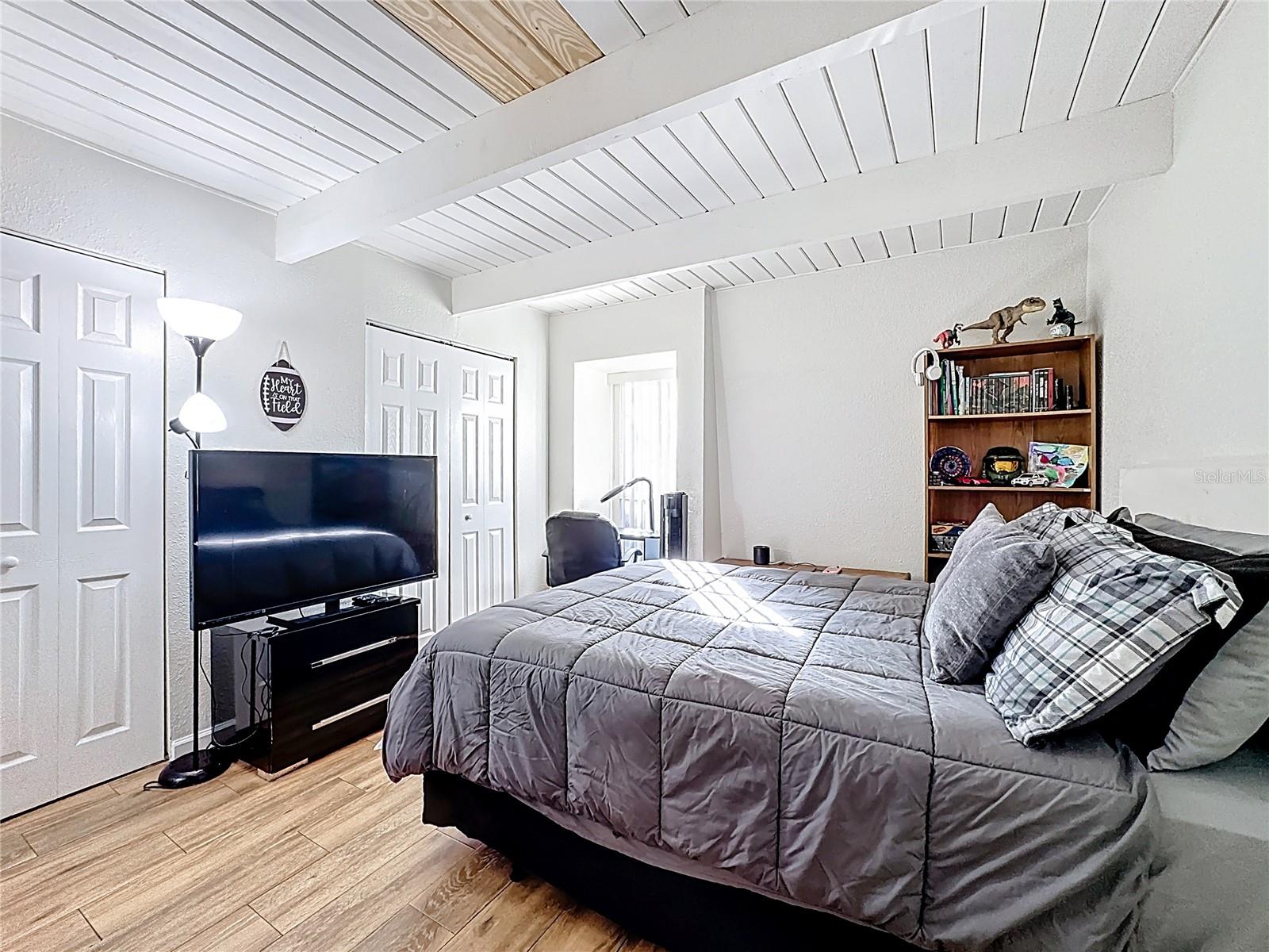 LA COSTA BRAVA LAKESIDE - Residential