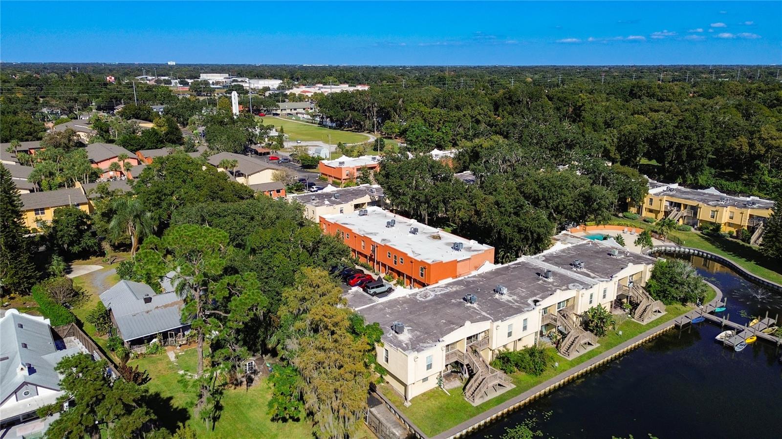 LA COSTA BRAVA LAKESIDE - Residential
