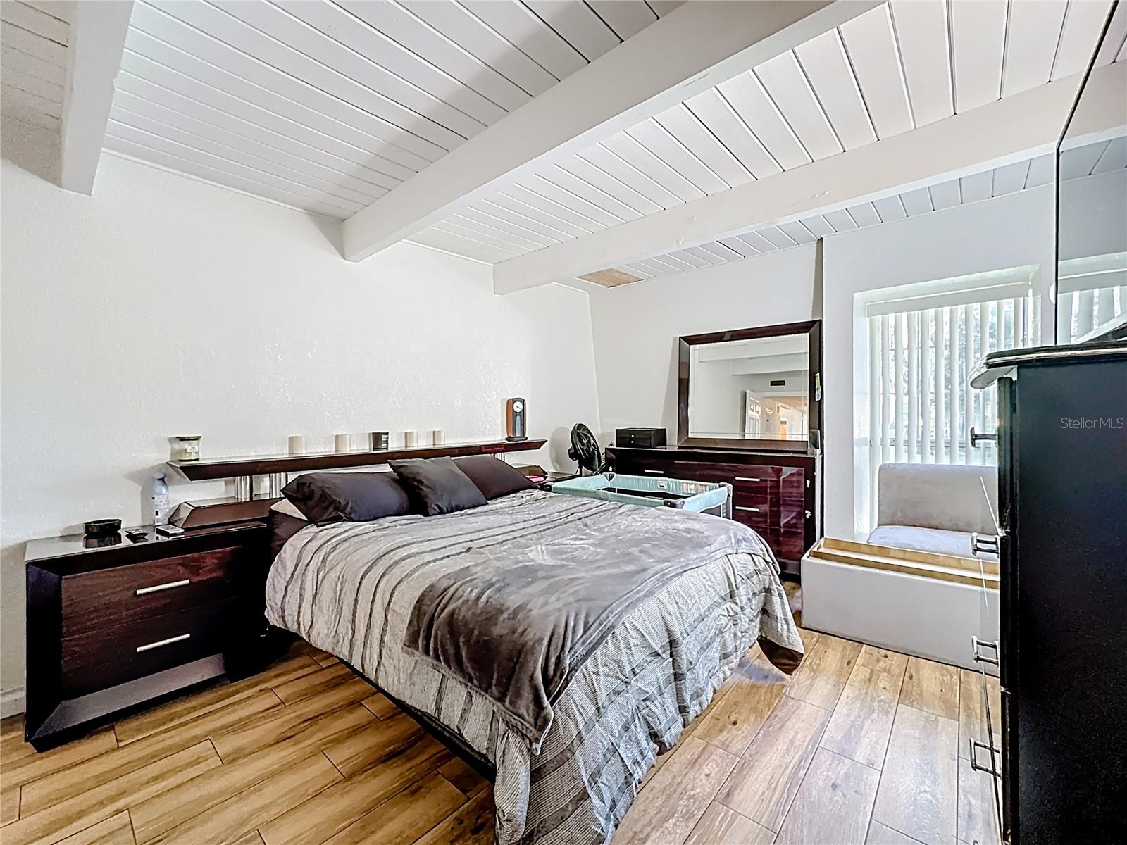 LA COSTA BRAVA LAKESIDE - Residential