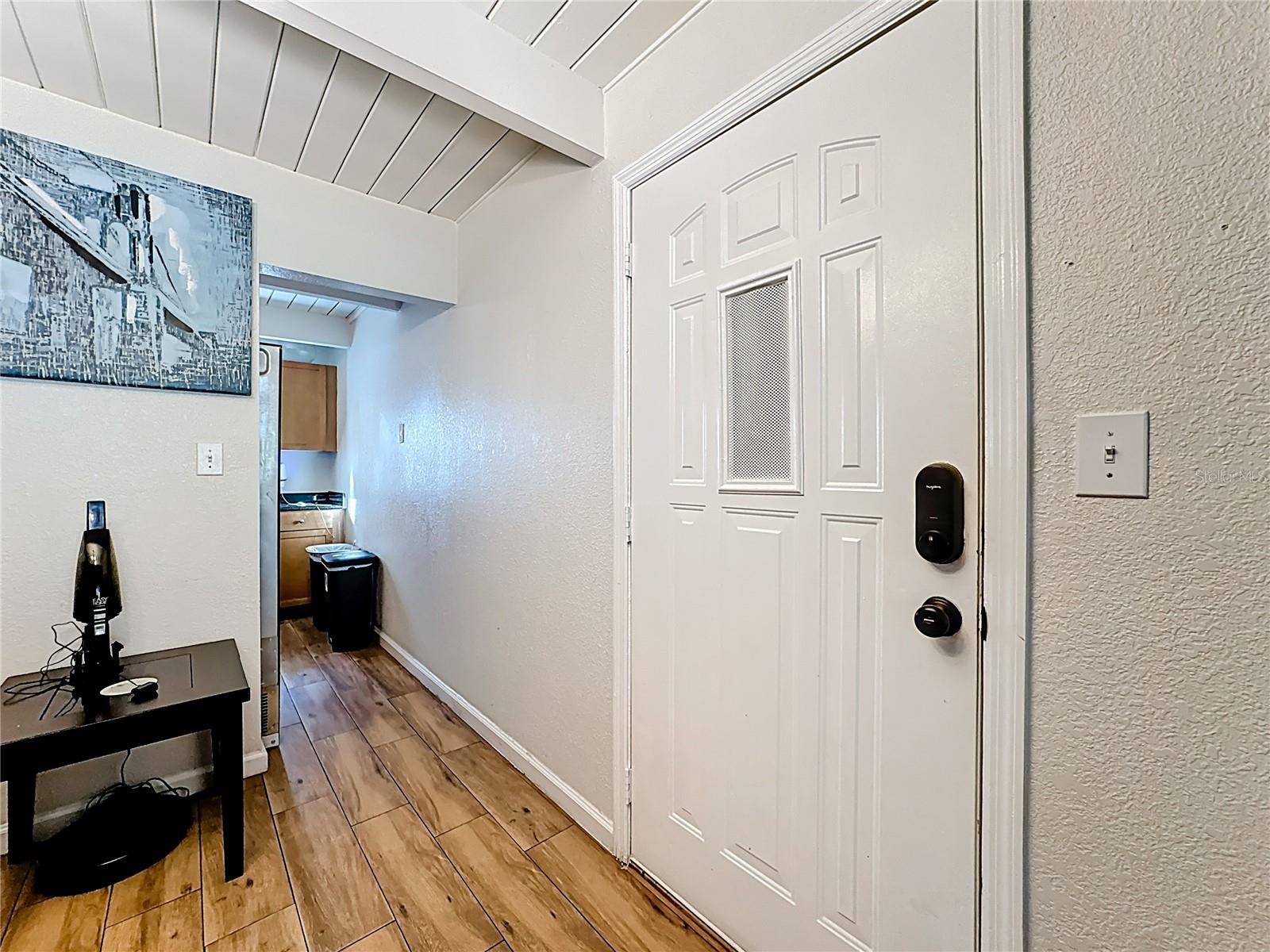 LA COSTA BRAVA LAKESIDE - Residential