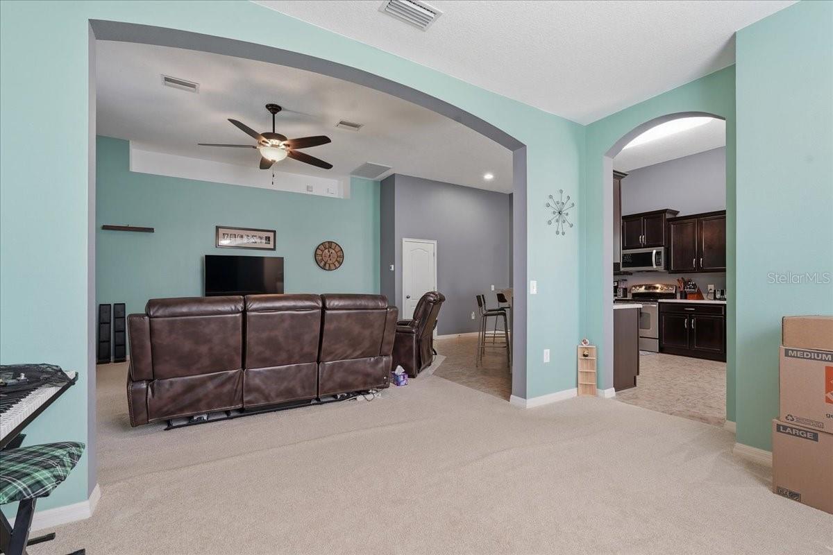 ASHTON OAKS - Residential