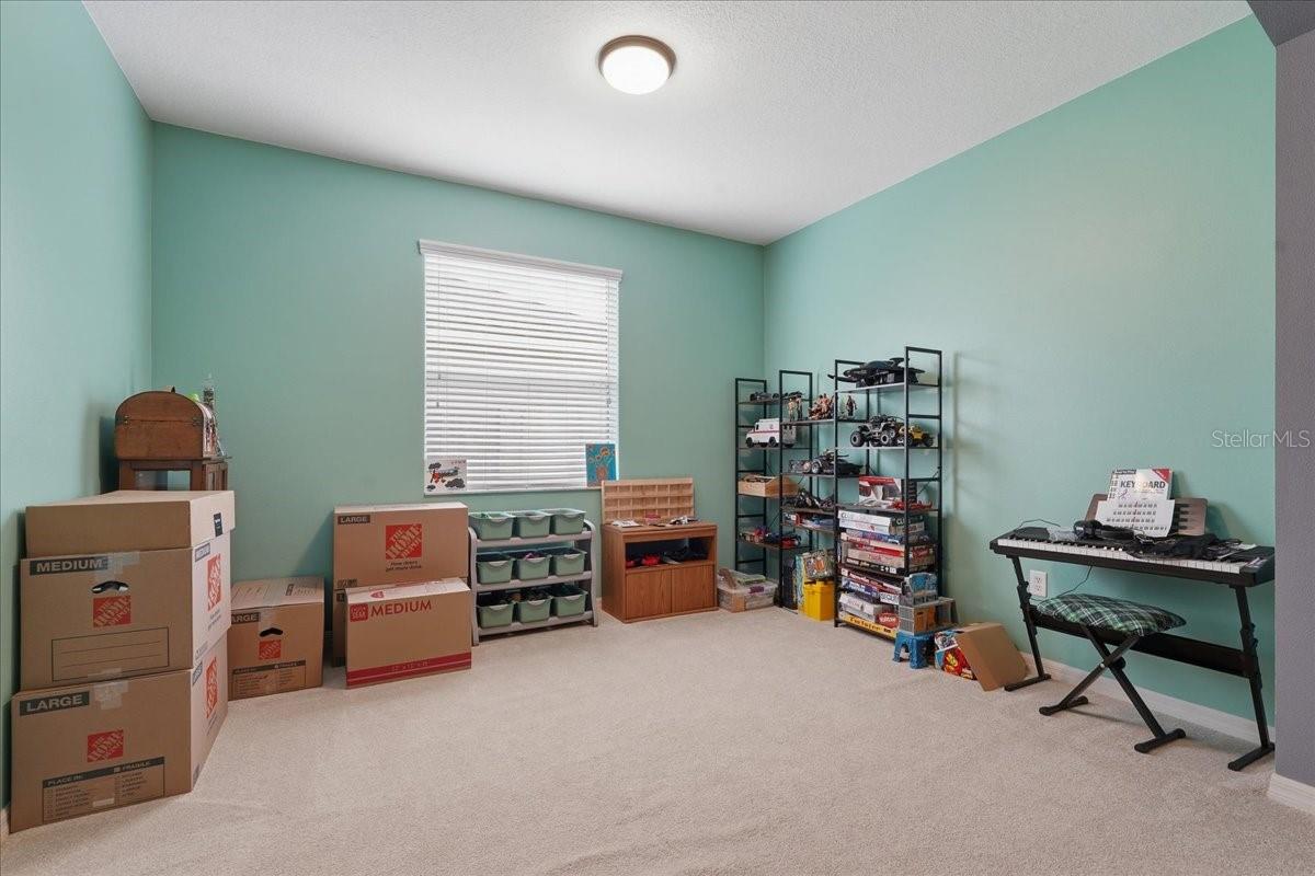 ASHTON OAKS - Residential