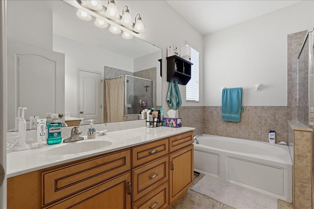 ASHTON OAKS - Residential