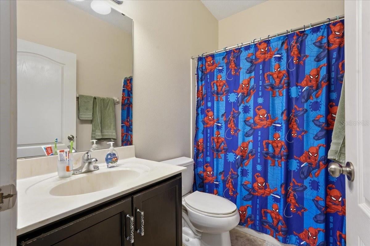 ASHTON OAKS - Residential